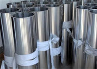 Schwarzes der Spiegel-Endanodisierte aluminiumspulen-7075 vor gebürstetes Aluminiumblatt